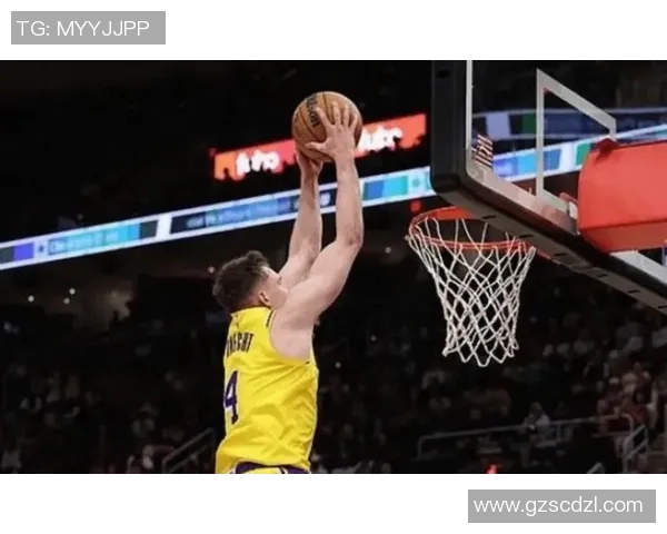 湖人队后卫文森特因脚踝受伤将缺阵2-4周