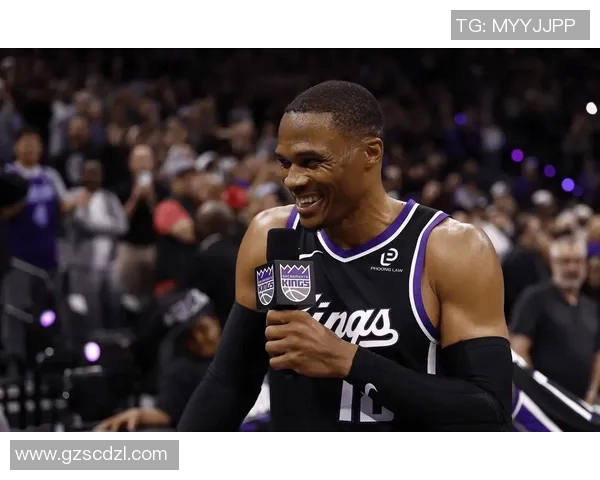 威少被砸脸反被吹犯规?国王开拓者判罚引争议 多家美媒晒图表达不满